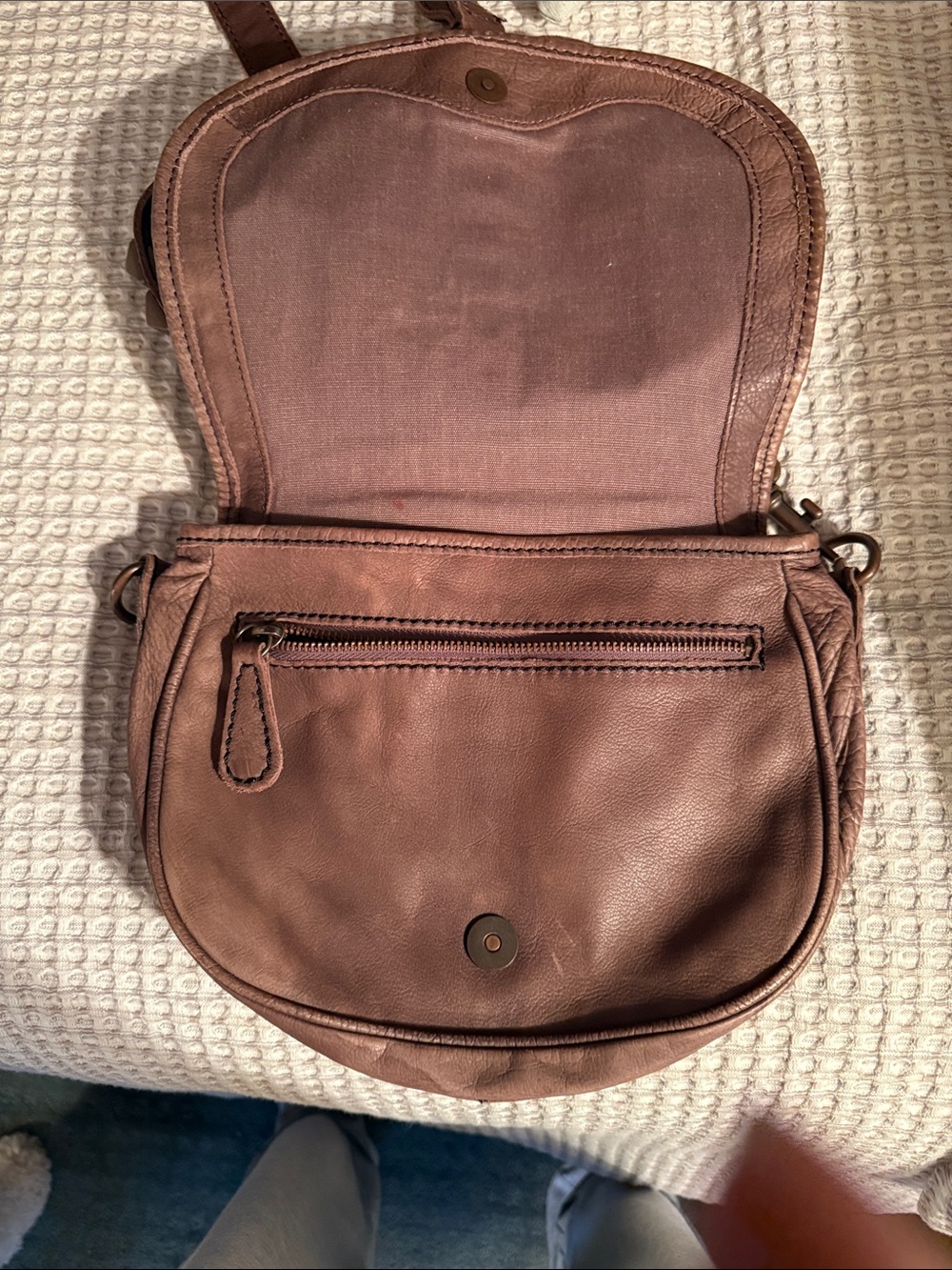 Liebeskind Taupe Brown Leather Crossbody with Pyramid Studs. NWT. - Picture 5 of 8